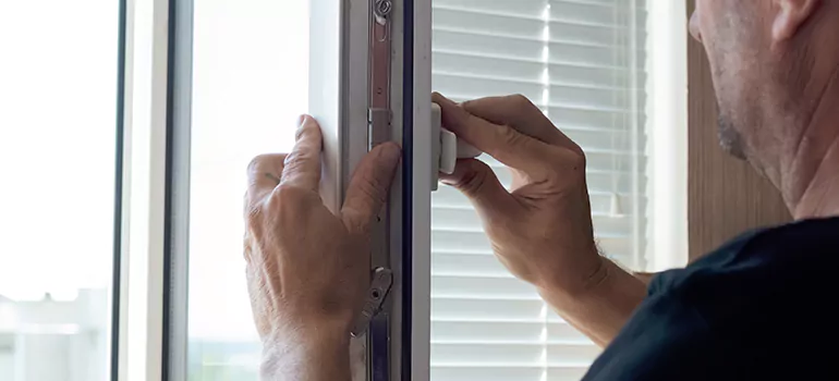 Custom Hopper Windows in Keystone, FL